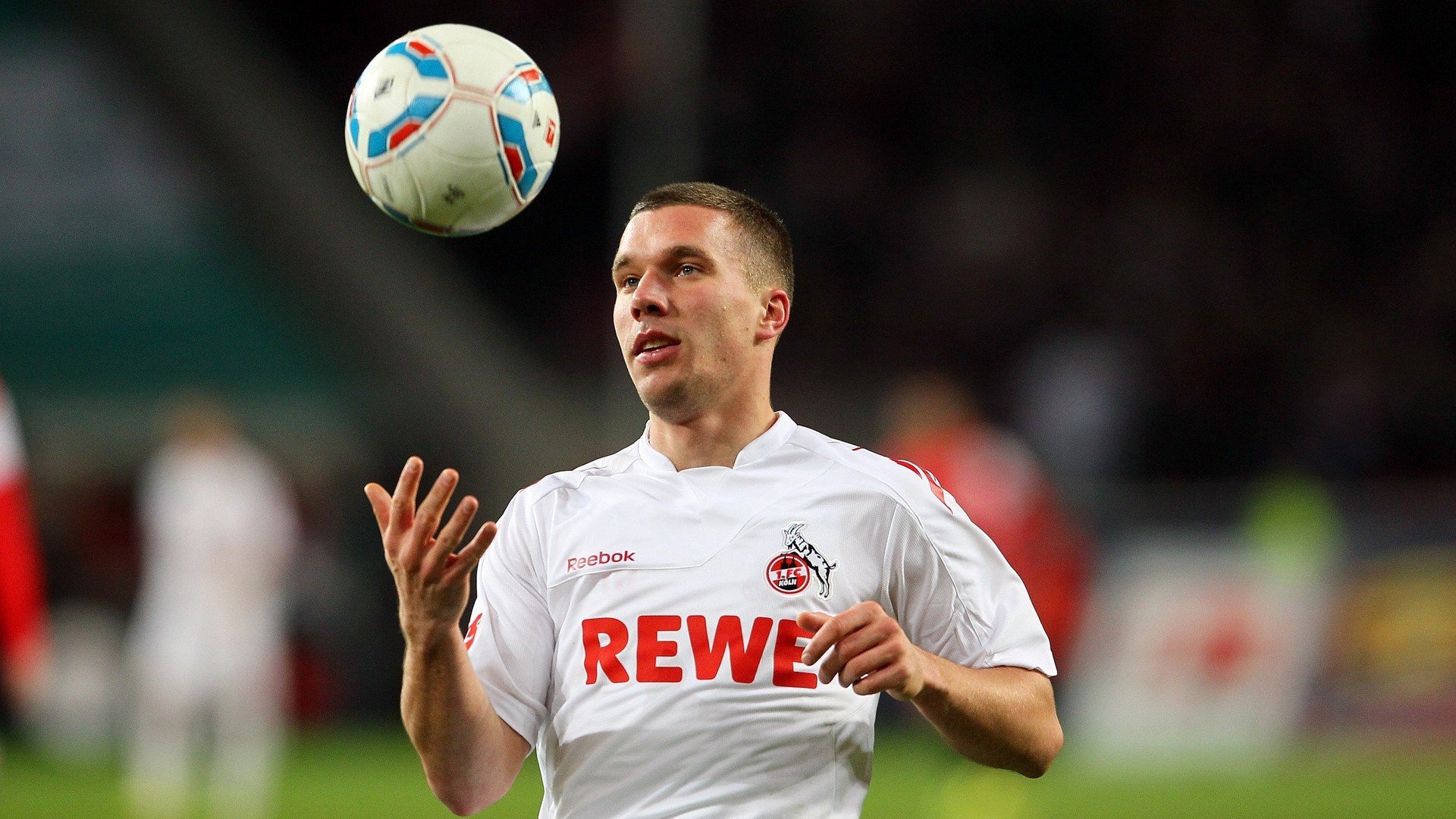 不同时开球影响公平中超赛程再受诟病，中超两个赛区怎么比赛